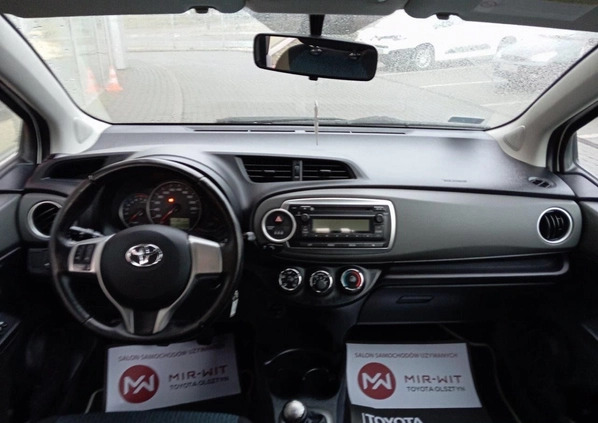 Toyota Yaris cena 26900 przebieg: 211686, rok produkcji 2012 z Głuszyca małe 326